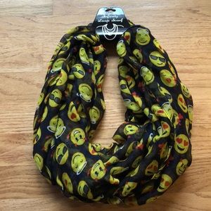Emoji infinity scarf